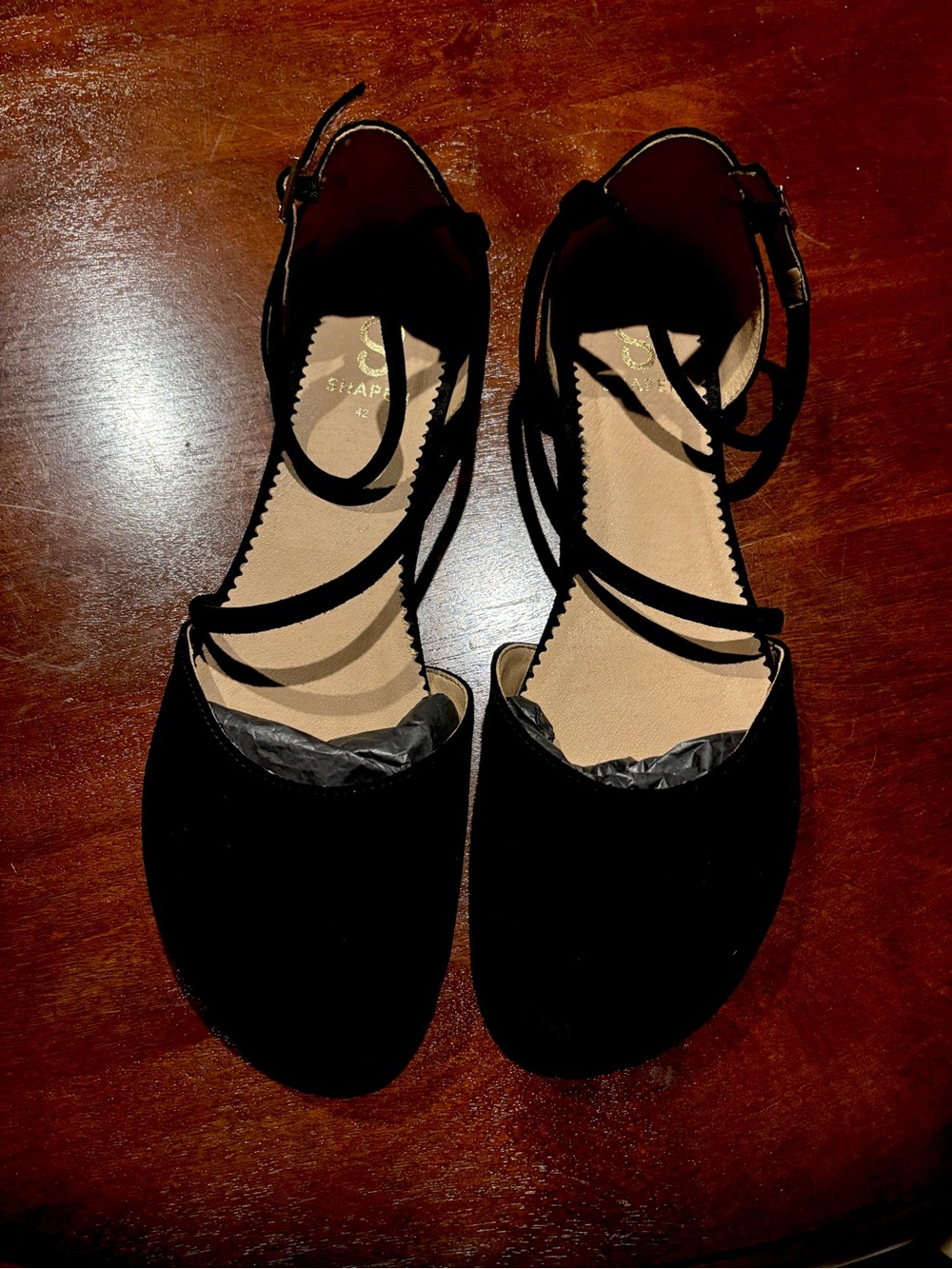 Shapen Orchid women’s Black Ankle-Strap Flats with Crisscross Straps - Picture 1 of 6